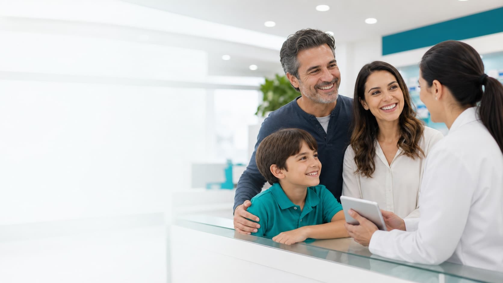 Família recebendo orientação de saúde